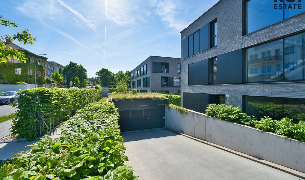 Pronájem bytu 4+kk 94 m², Brno – náhled fotky 2