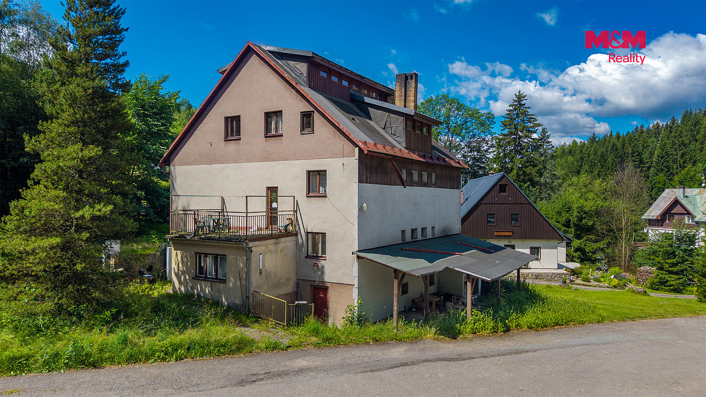 Prodej ubytovacího objektu 850 m² — photo 2
