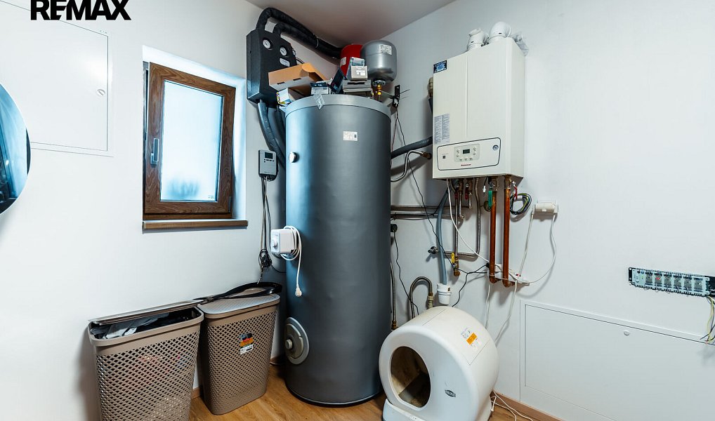 Prodej domu 350 m² s pozemkem 2 074 m², Staré Město – náhled fotky 27
