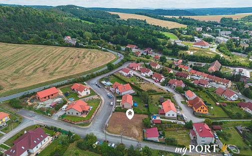 Prodej stavebního pozemku 695 m², Nad Stodolami, Plasy, okres Plzeň-sever