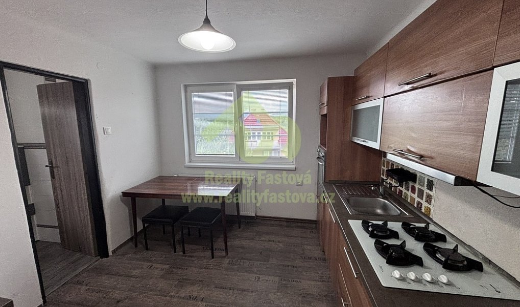 Prodej domu 228 m² s pozemkem 1 076 m², Rokycany – náhled fotky 16