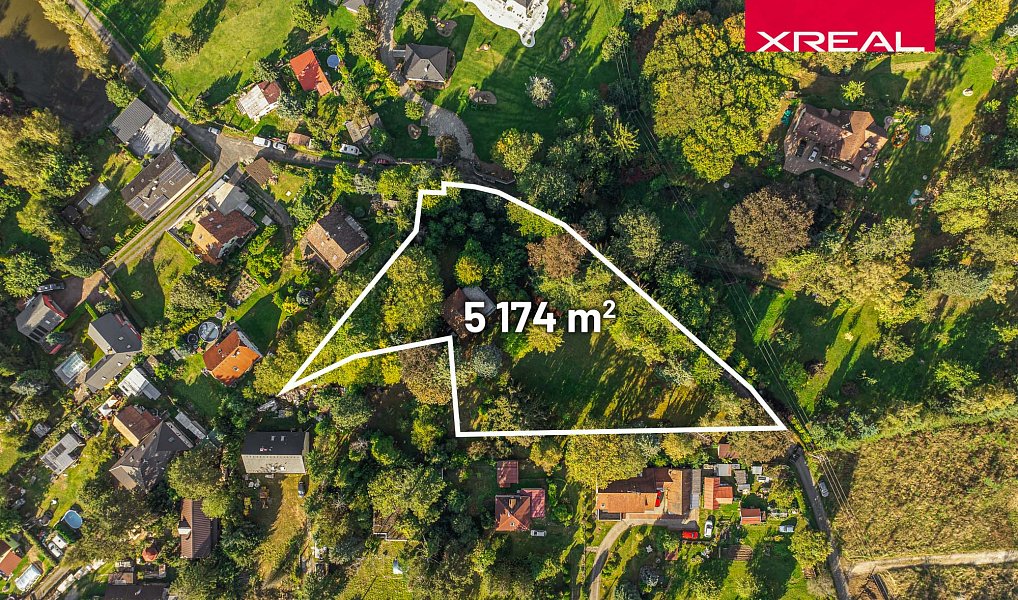 Prodej stavebního pozemku 5 174 m², Kamenice – náhled fotky 2