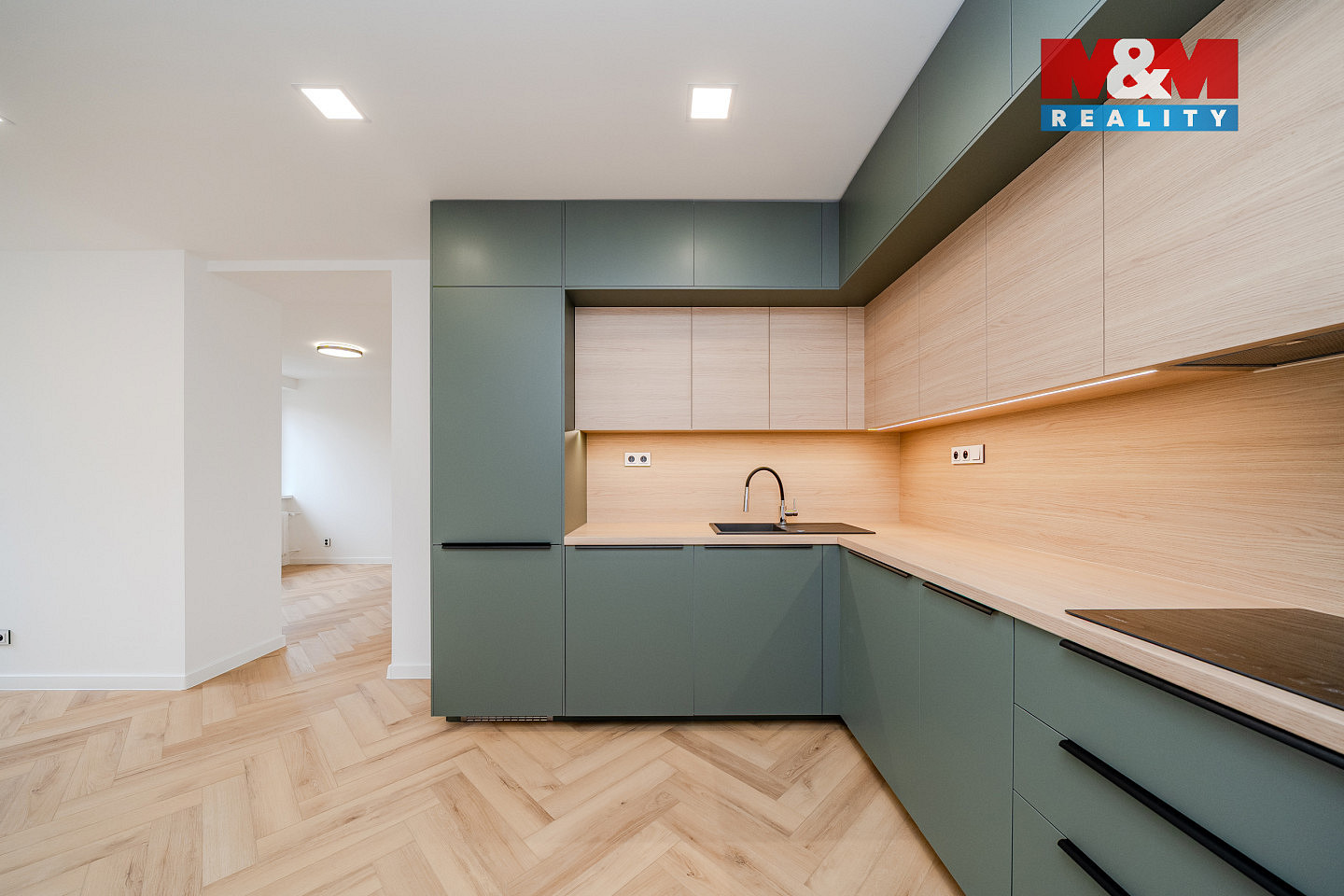 Prodej bytu 4+kk 77 m² — photo 2