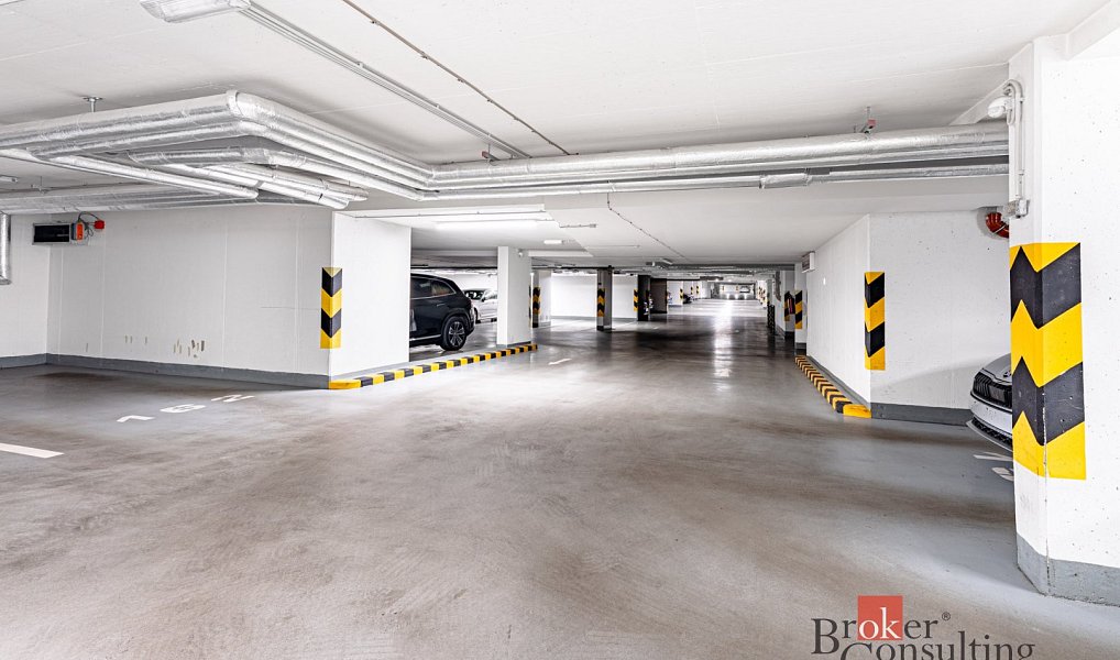 Prodej bytu 1+kk 35 m², Praha – náhled fotky 14