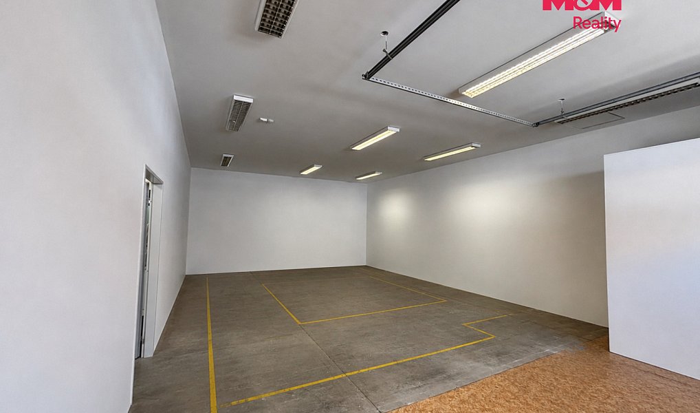 Pronájem obchodních prostor 210 m², České Budějovice – náhled fotky 3