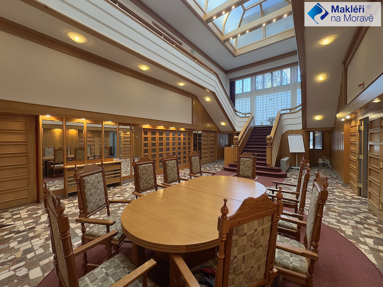 Prodej komerčního objektu (jiného typu) 2 550 m² – fotografie 2
