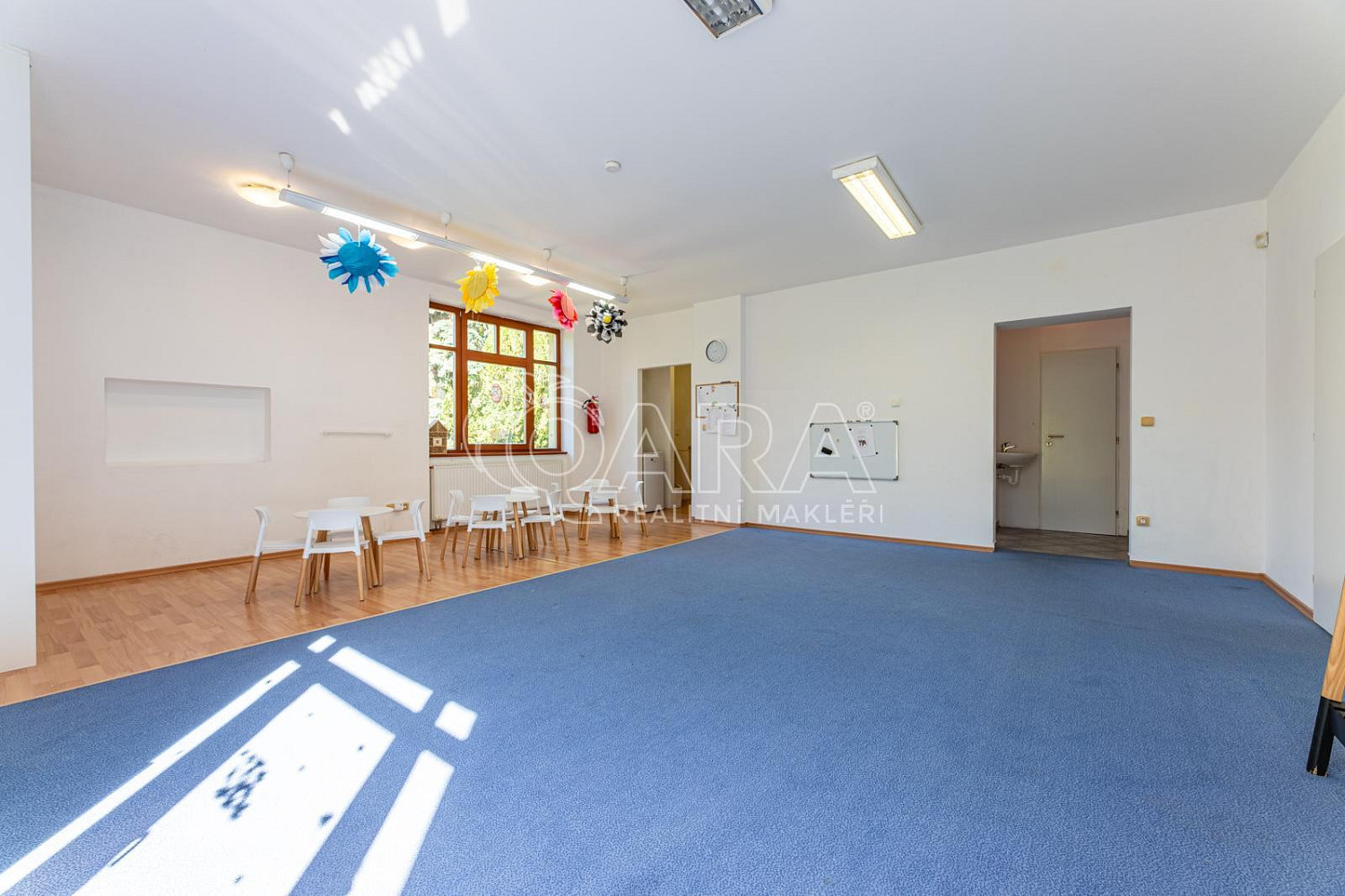 Pronájem komerčního objektu (jiného typu) 75 m² – fotografie 3