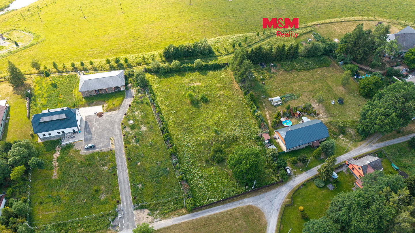 Prodej stavebního pozemku 3 937 m²