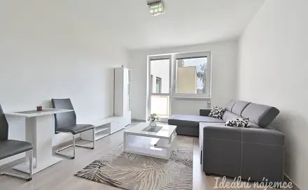 Pronájem bytu 2+kk 47 m², Wolkerova, Kuřim, okres Brno-venkov