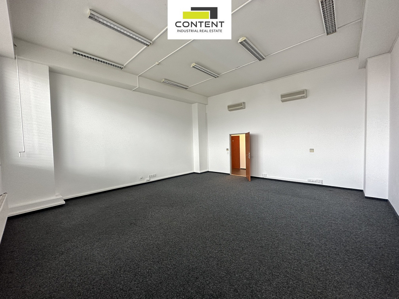 Pronájem kanceláře 186 m² – fotografie 3