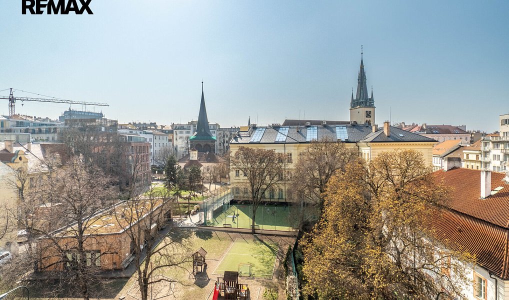Pronájem bytu 4+1 120 m², Praha – náhled fotky 2