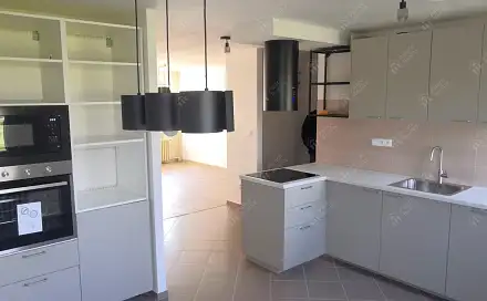 Pronájem bytu 3+1 74 m², Severní, Hradec Králové - Slezské Předměstí