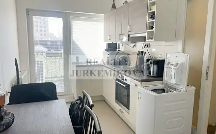 Pronájem bytu 2+1 62 m², tř. 28. října, České Budějovice - České Budějovice 3