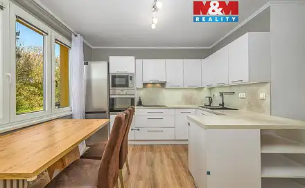 Prodej bytu 3+1 81 m², 1. máje, Třemošnice, okres Chrudim