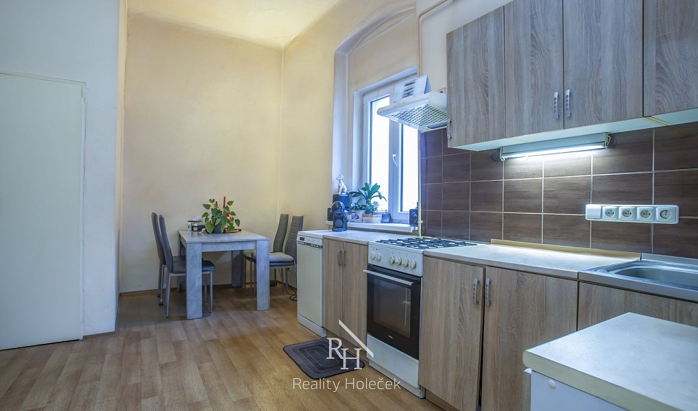 Prodej nájemního domu, činžáku 935 m², Kladno – náhled fotky 26