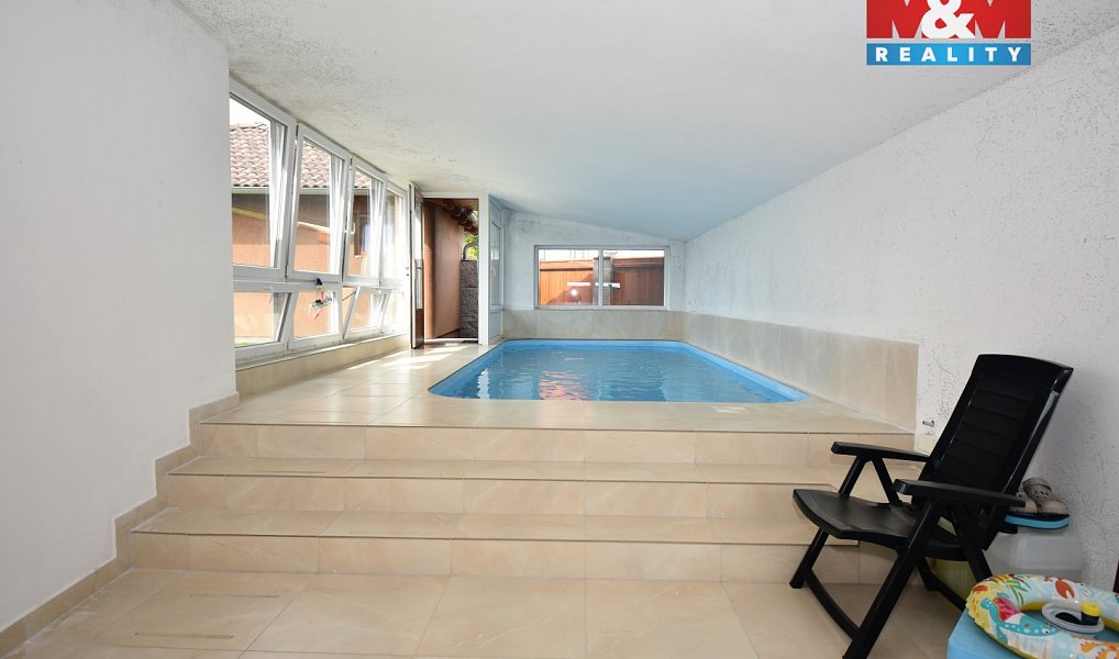 Prodej výrobních prostor 1 200 m², Spálov – náhled fotky 15