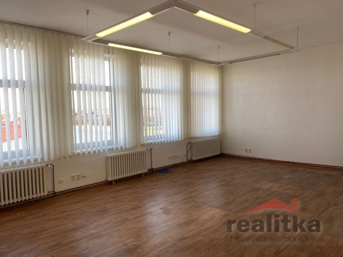 Pronájem kanceláře 8 m² – fotografie 2