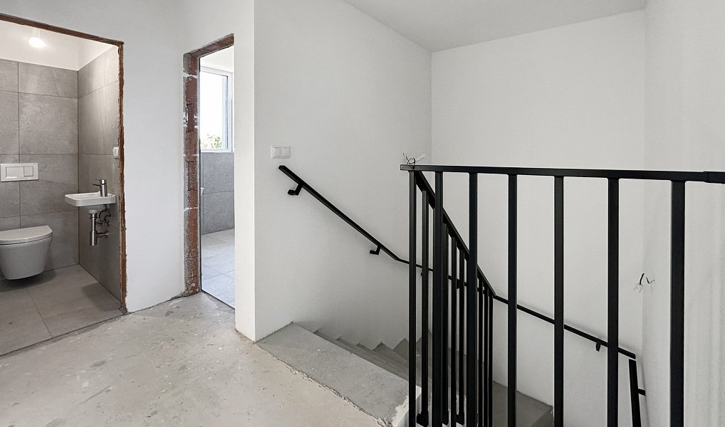 Prodej domu 132 m² s pozemkem 295 m², Strážnice – náhled fotky 23