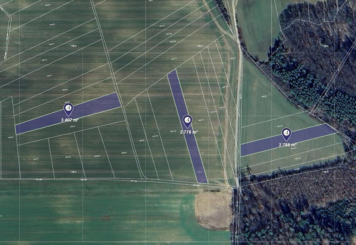 Prodej pole 1 495 m²