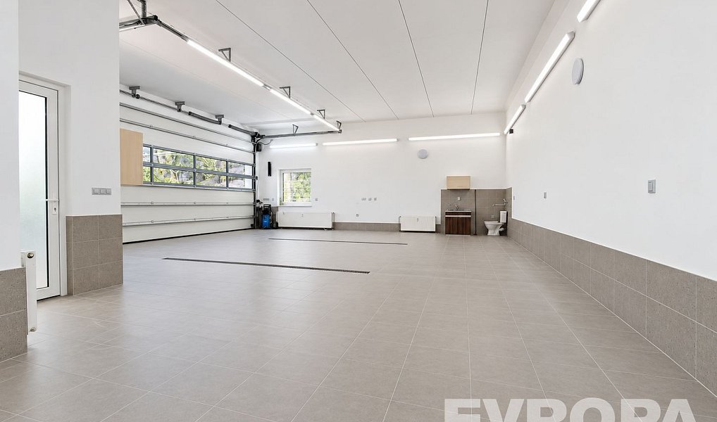 Pronájem výrobních prostor 200 m², Nová Paka – náhled fotky 7