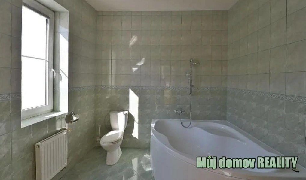 Pronájem domu 801 m² s pozemkem 1 850 m², Praha – náhled fotky 2