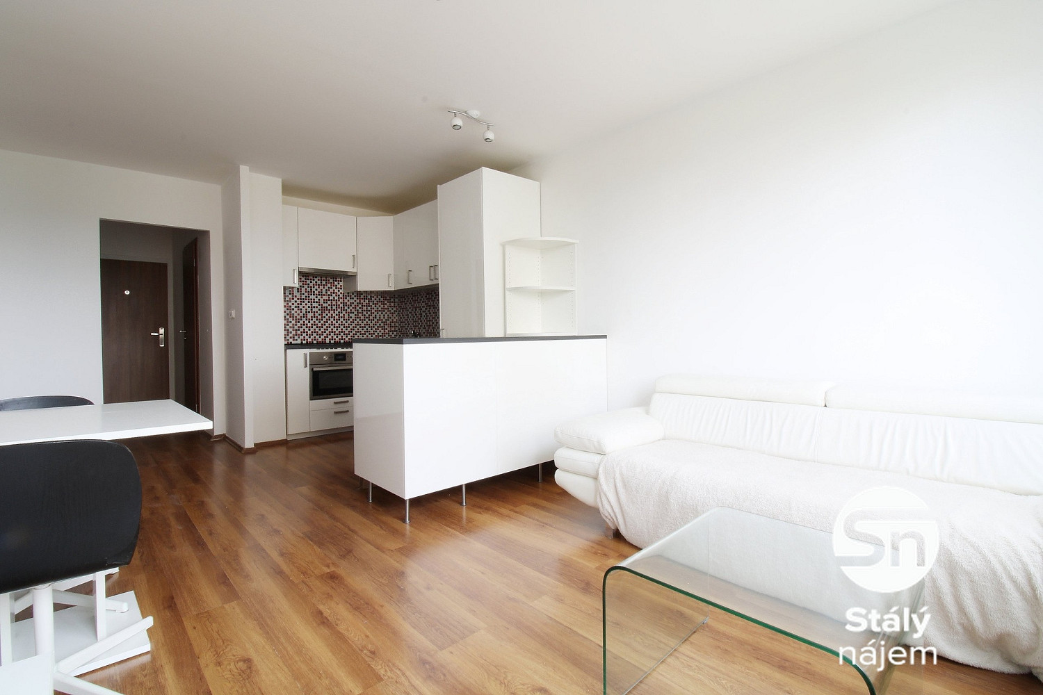 Pronájem bytu 2+kk 41 m² – fotografie 5