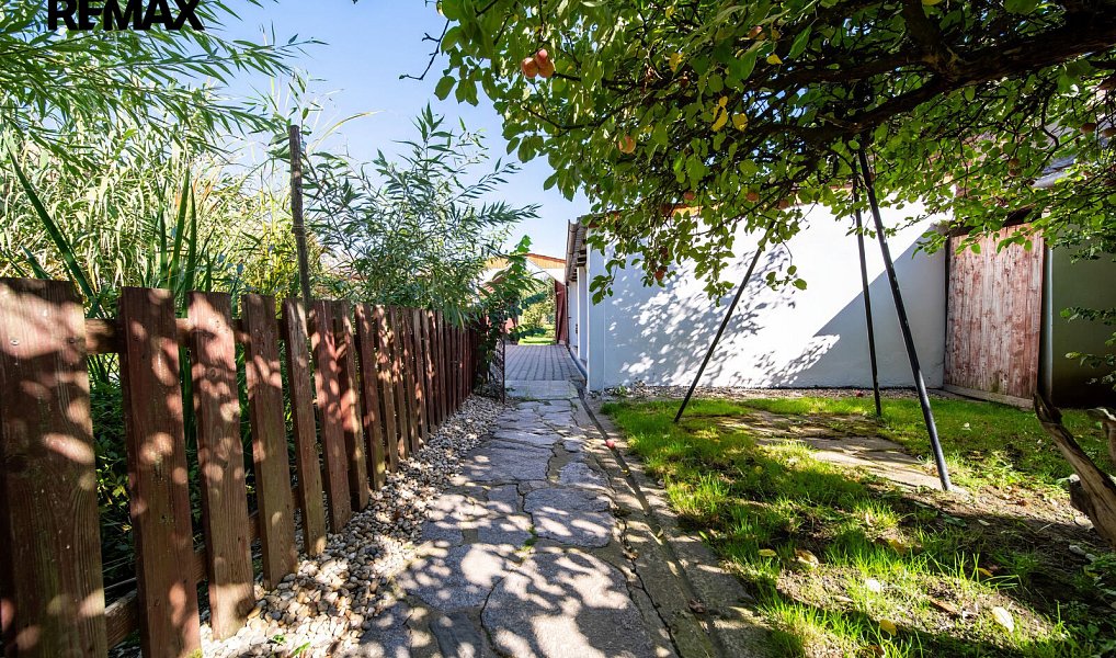 Prodej domu 280 m² s pozemkem 1 208 m², Vémyslice – náhled fotky 16