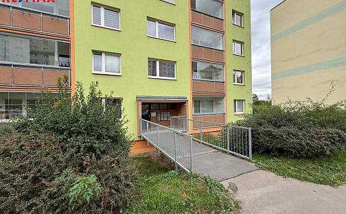 Prodej bytu 4+1 77 m², Javorová, Teplice - Nová Ves