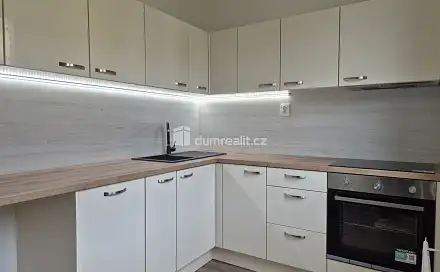 Pronájem bytu 2+1 55 m², Vyšehrad, Český Krumlov - Nádražní Předměstí