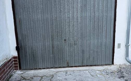 Pronájem garáže, 16 m2 - Brno - Židenice, Kosmákova, Brno - Židenice