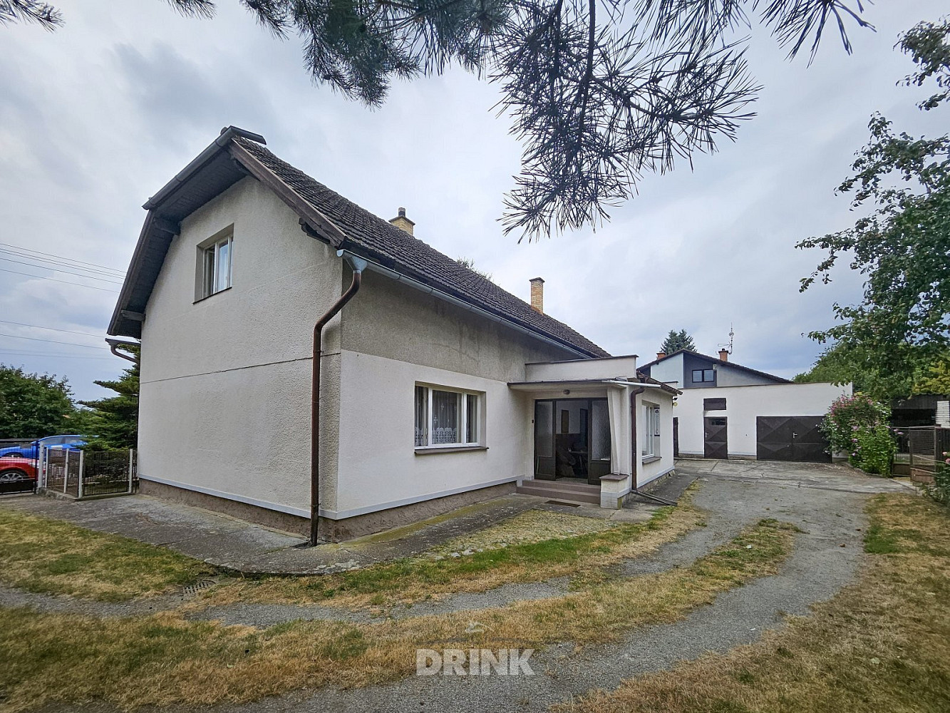 Prodej domu 250 m² s pozemkem 1 373 m²