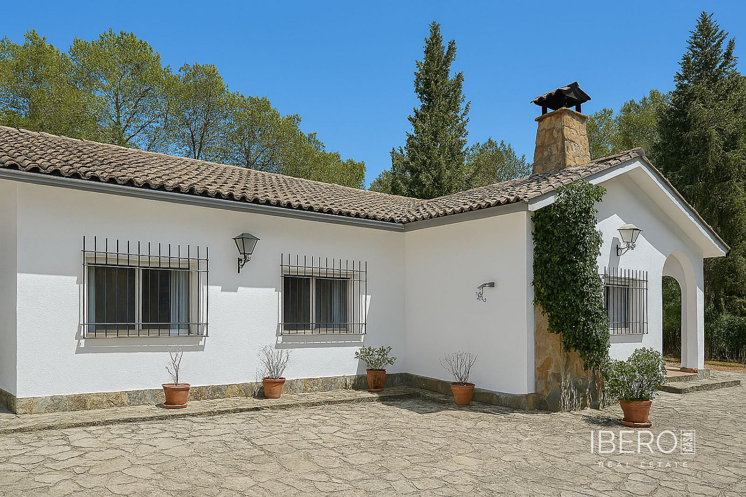 Prodej domu 180 m² s pozemkem 11 000 m² — photo 2