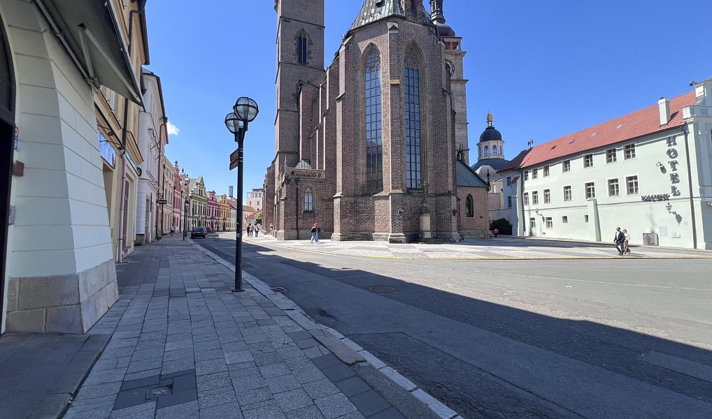 Pronájem obchodních prostor 94 m², Hradec Králové – náhled fotky 11