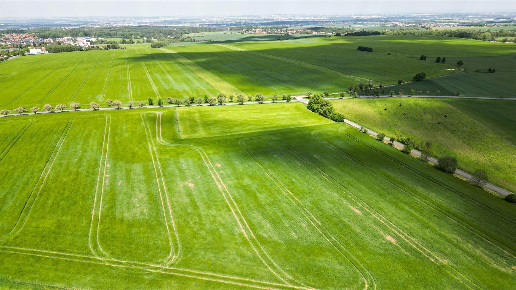 Prodej stavebního pozemku 1 001 m² – pohled 4
