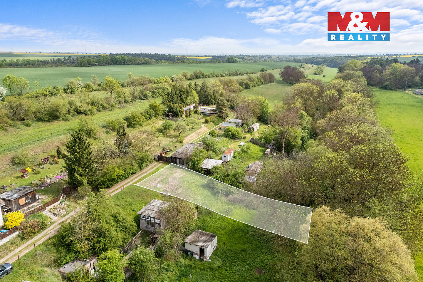 Prodej stavebního pozemku 733 m² – fotografie 3