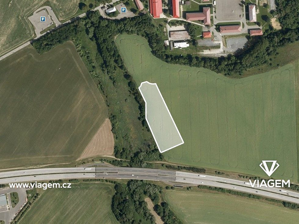 Pole 8 604 m² – pohled 2