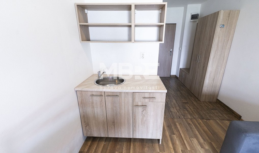 Pronájem bytu 1+kk 17 m², Bohumín – náhled fotky 2