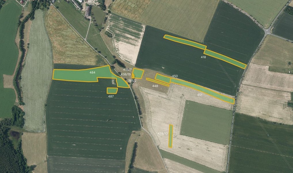 Prodej pole 73 439 m², Onomyšl – náhled fotky 2
