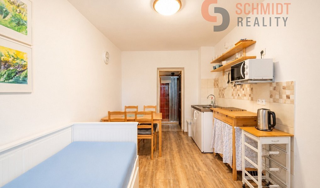 Prodej ubytovacího objektu 323 m², Bavory – náhled fotky 23