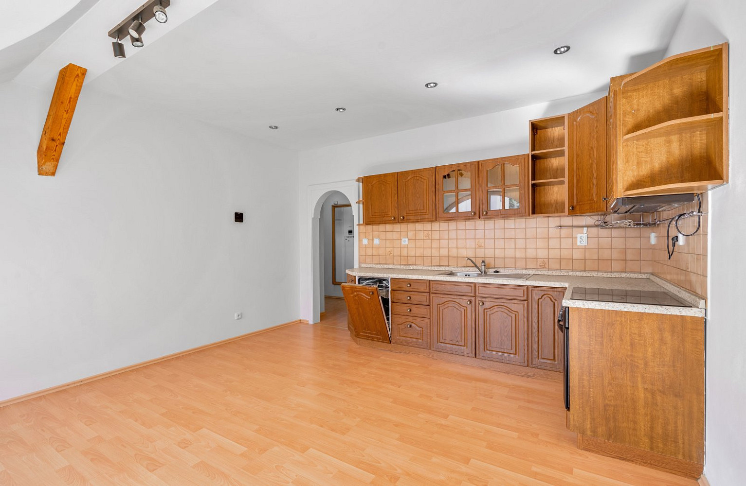 Prodej bytu 2+kk 82 m² – fotografie 2
