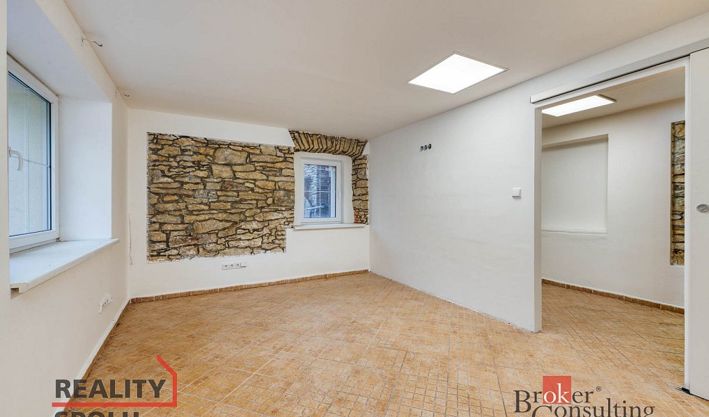 Prodej domu 579 m² s pozemkem 1 059 m², Středokluky – náhled fotky 26