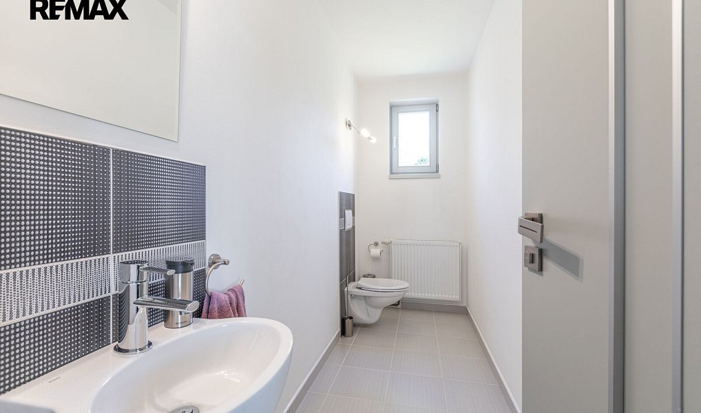 Prodej domu 227 m² s pozemkem 2 787 m², Okrouhlá – náhled fotky 17