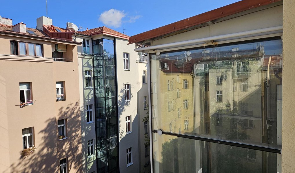 Pronájem bytu 2+kk 35 m², Praha – náhled fotky 24