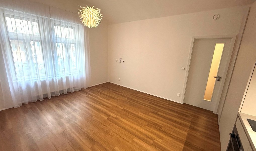 Prodej bytu 2+kk 46 m², Praha – náhled fotky 16