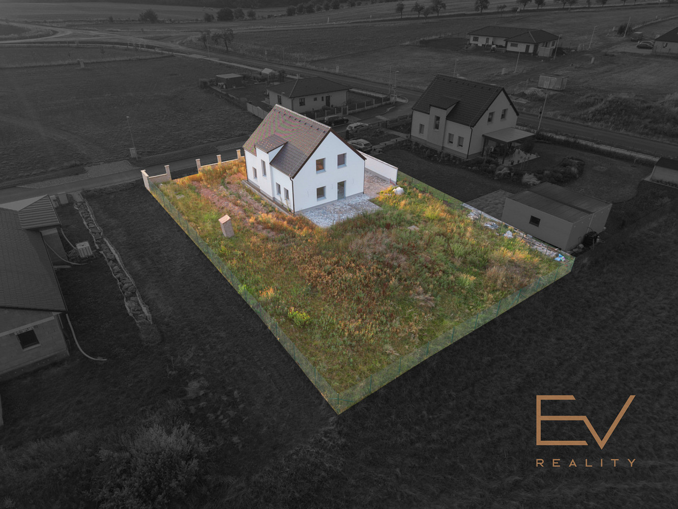 Prodej domu 166 m² s pozemkem 1 012 m² – fotografie 3