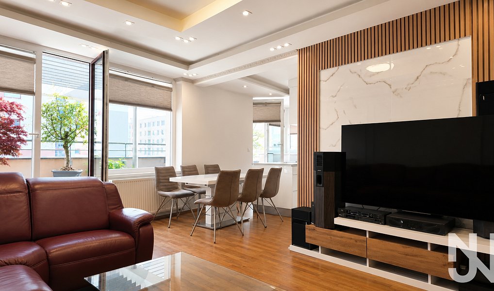 Prodej bytu 5+1 130 m², Praha – náhled fotky 2