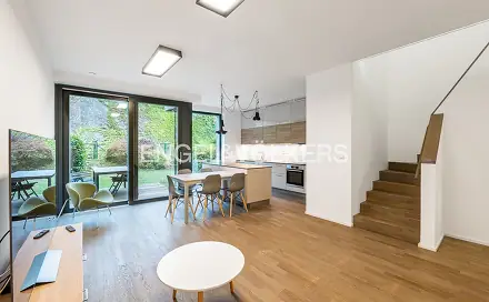 Pronájem domu 165 m² s pozemkem 170 m², V Šáreckém údolí, Praha 6 - Dejvice