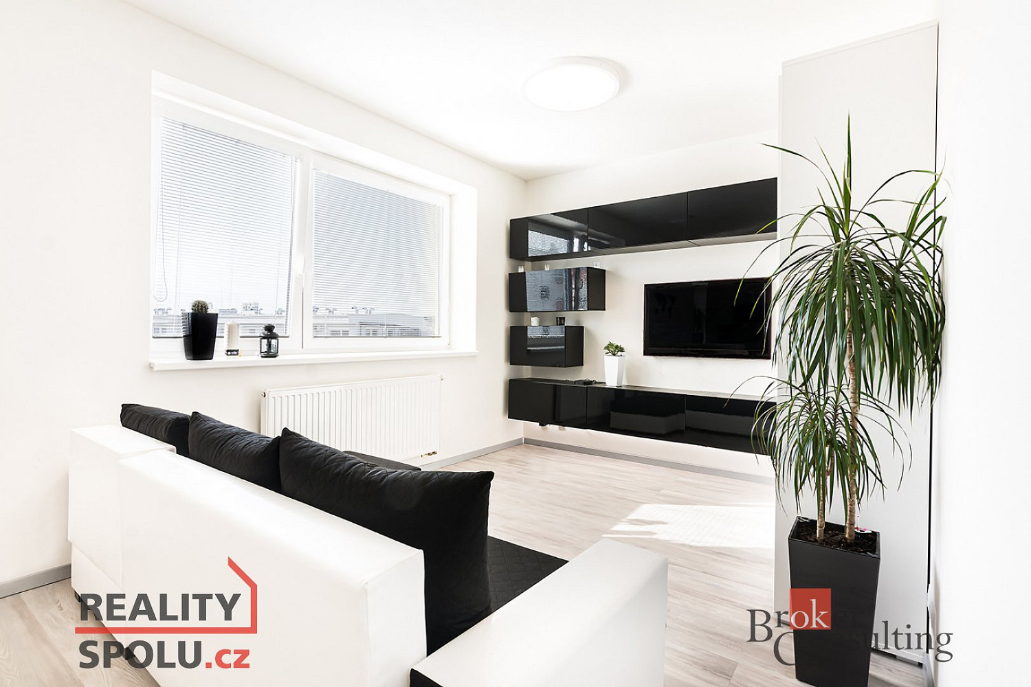Pronájem bytu 1+kk 33 m²