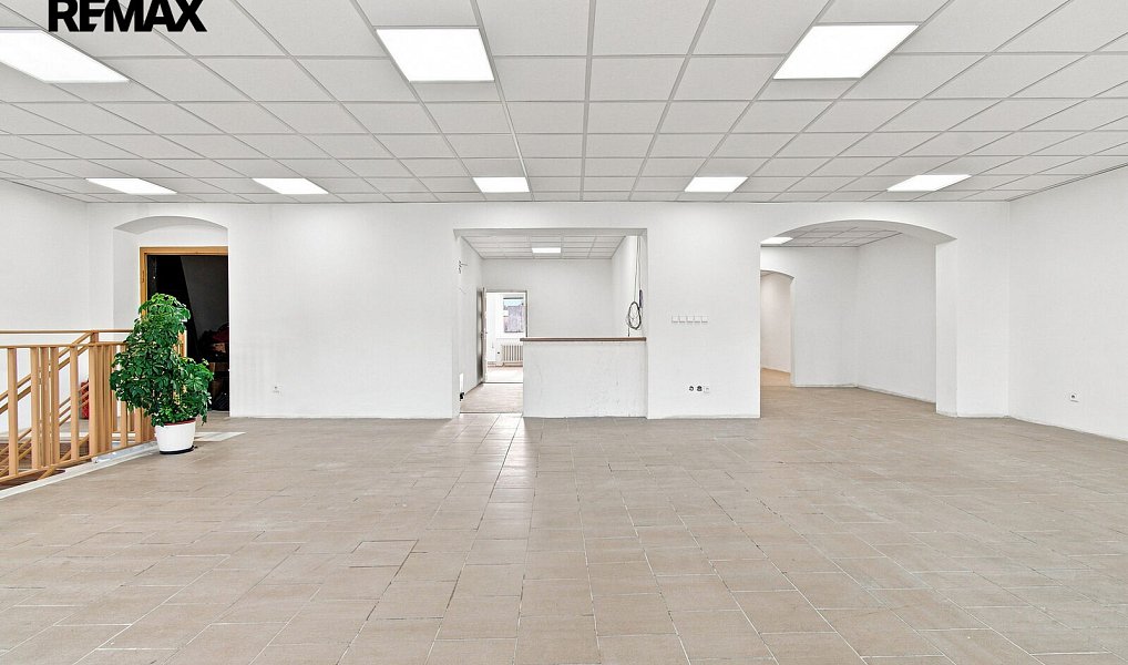 Pronájem obchodních prostor 171 m², Přeštice – náhled fotky 7