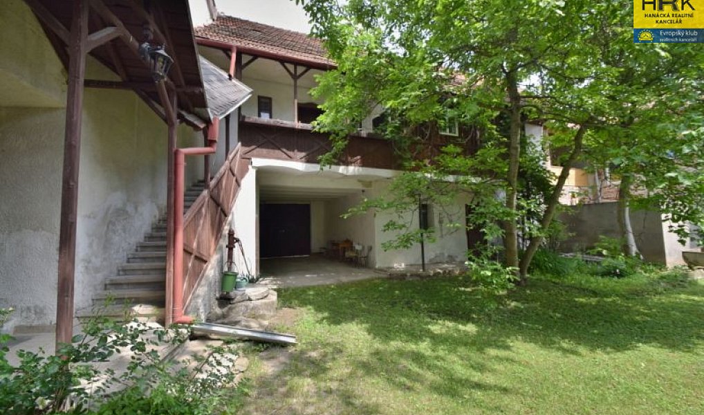 Prodej domu 300 m² s pozemkem 3 106 m², Mostkovice – náhled fotky 11